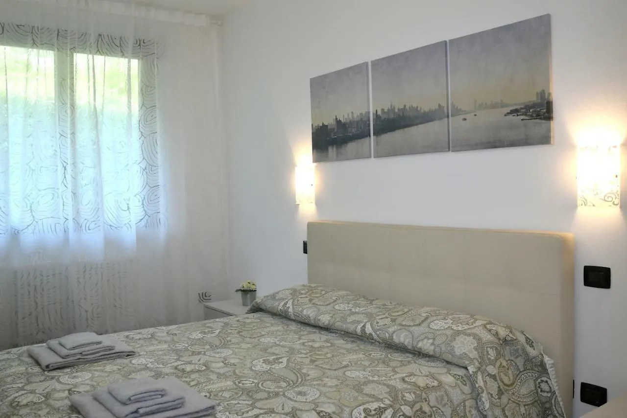 Apartment Gli Ulivi - Tremezzina Tremezzo 0*,  Italy